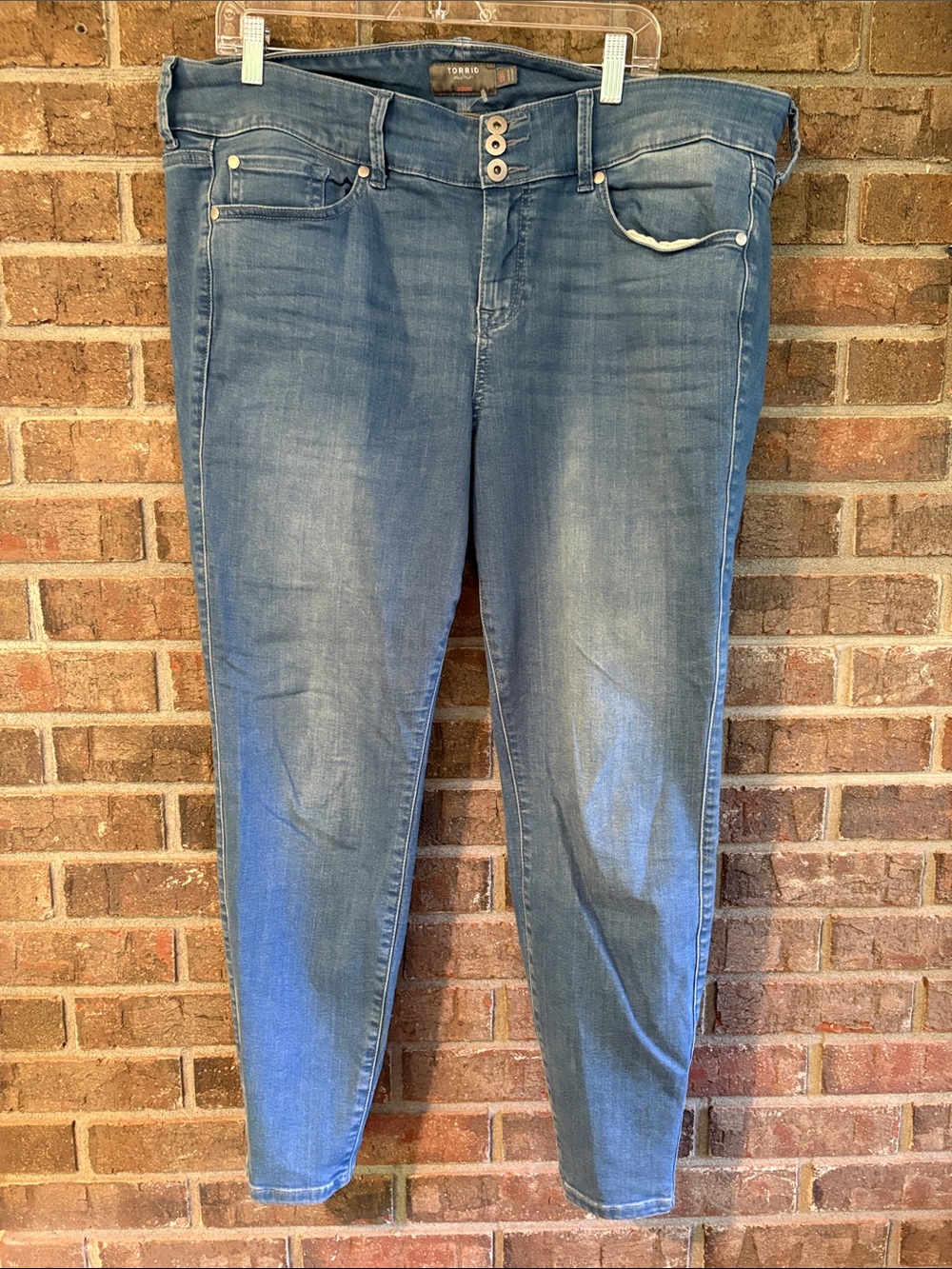 torrid Light Blue Denim Stretch Jeggings with Triple Button Waist
